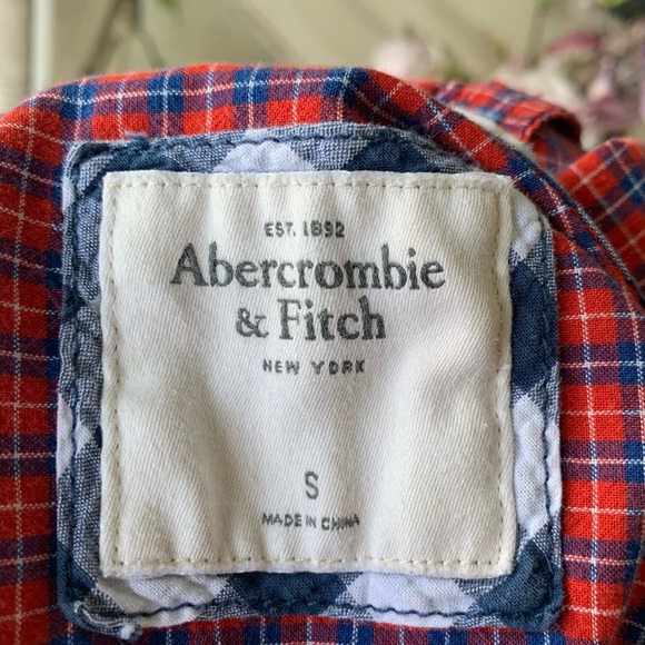 •Abercrombie & Fitch• Red & Blue Plaid Button Down Blouse - Size Small - Picture 2 of 8